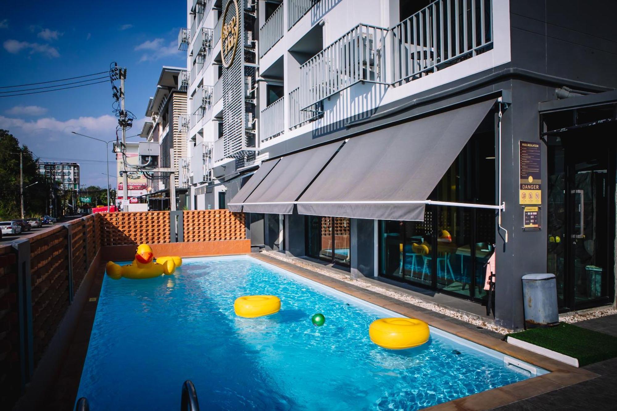 Sleep Mai Chiang Mai Airport Lifestyle Hotel Exteriör bild